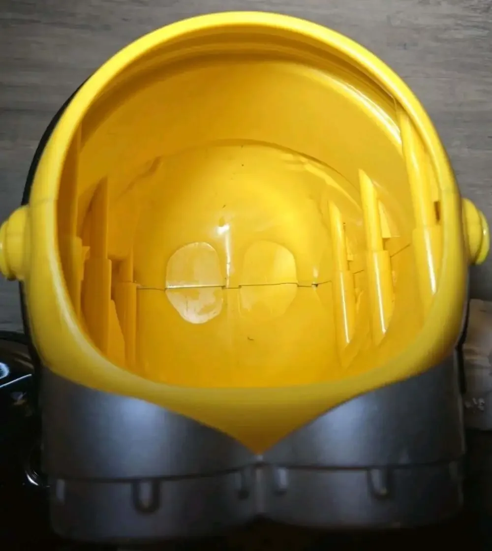 DESPICABLE ME MINIONS PLASTIC BUCKET STORAGE EASTER BASKET OR HALLOWEEN